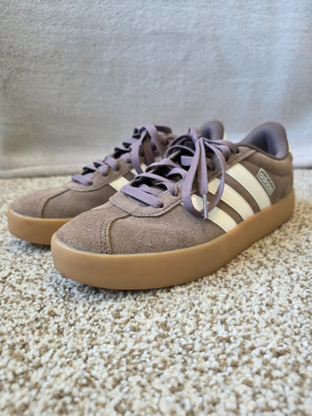 Adidas Women's VL Court 3.0 Sneaker Brown Suede/Gum size 8